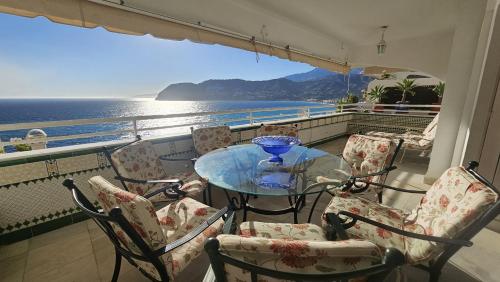 Apartamento Las Terrazas — 4-Star Luxury Hotel in Almunecar, Spain