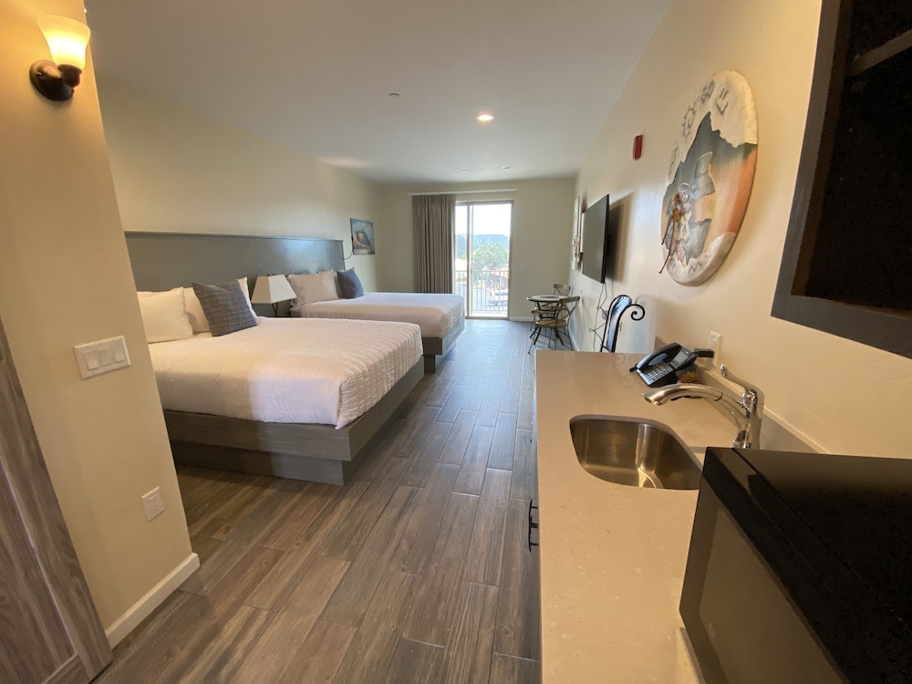 Sedona Village Lodge - photo 10