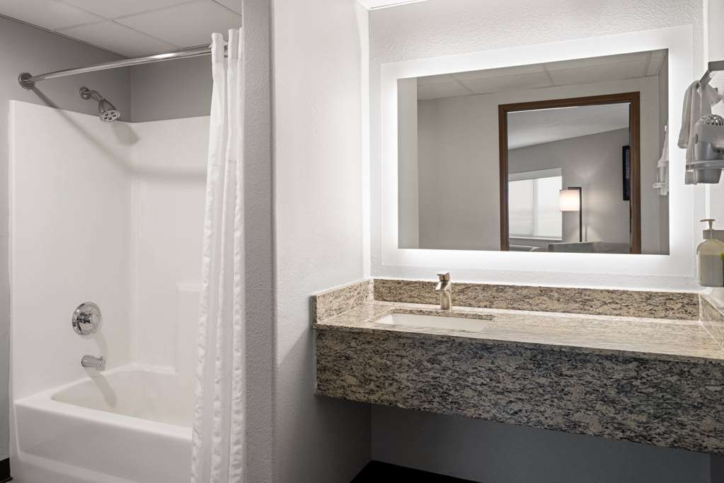 AmericInn by Wyndham Beaver Dam - photo 16