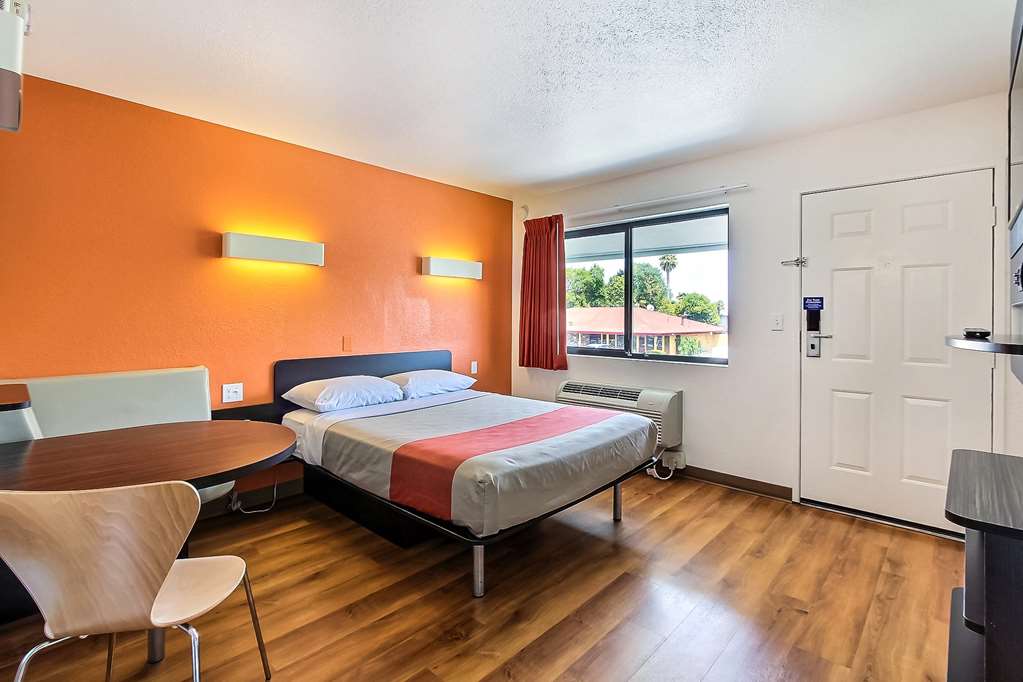 Motel 6 Sunnyvale CA South - photo 9
