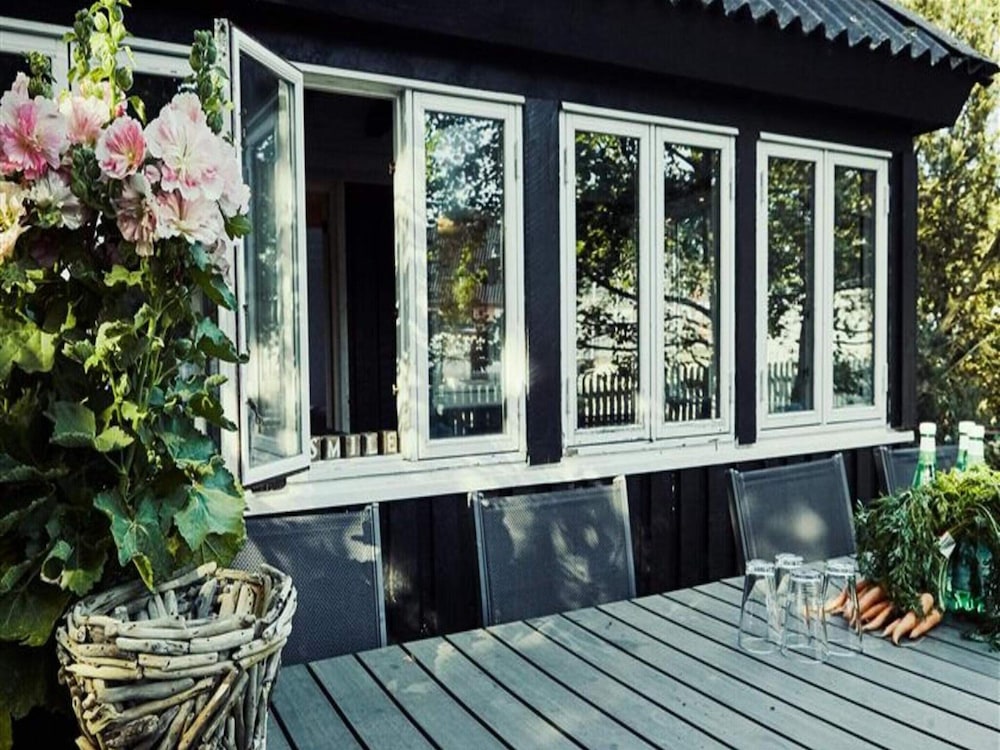 Splendid Cabin in Camping Resort - carbon neutral hotel in Graested