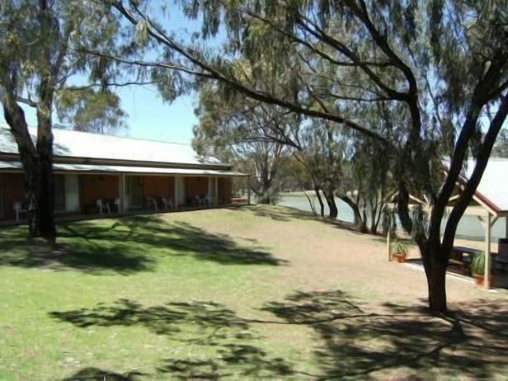 Euston Club Motel — Irymple