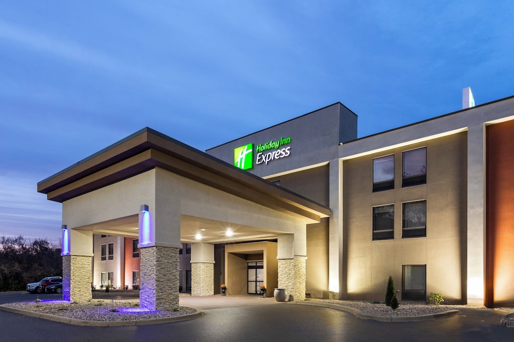 Holiday Inn Express New Albany Louisville NW by IHG in New Albany, United States