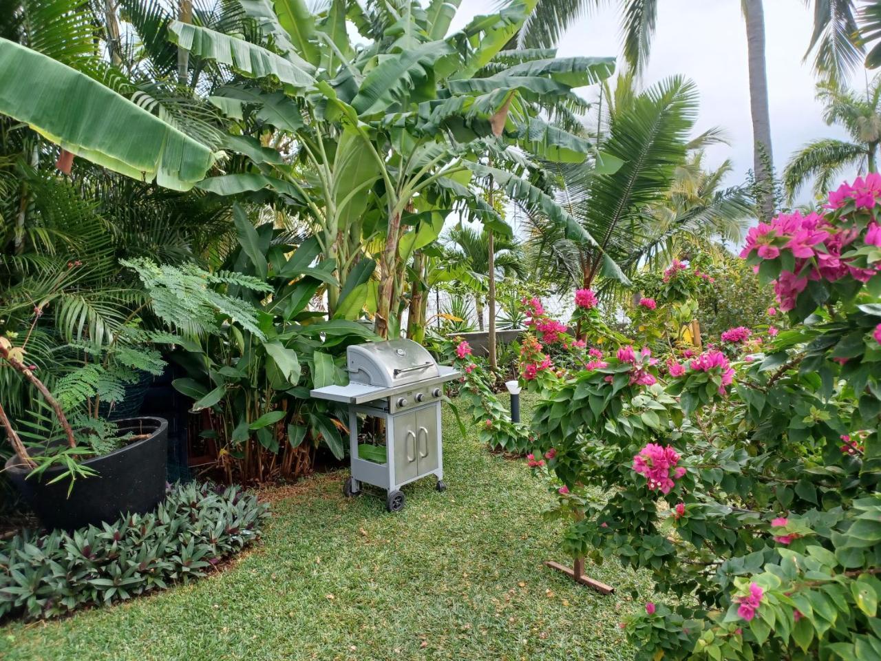 Le hameau du p’tit caillou in Unknown City, Réunion
