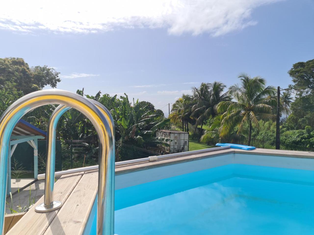 Bung’hello Village Piscine et Parking gratuit in Trois-Rivieres, Guadeloupe