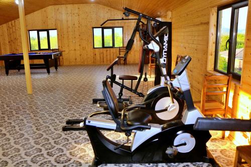 HOTEL Wine Cellar & Fitness Khoni City