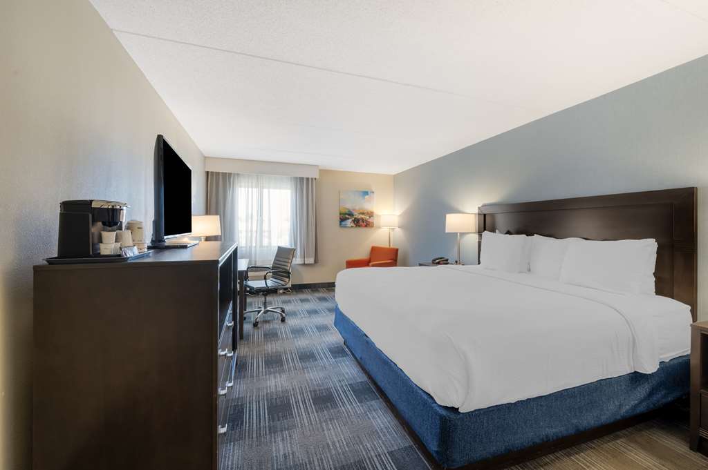 Best Western Plus Alexandria Fort Belvoir - photo 13