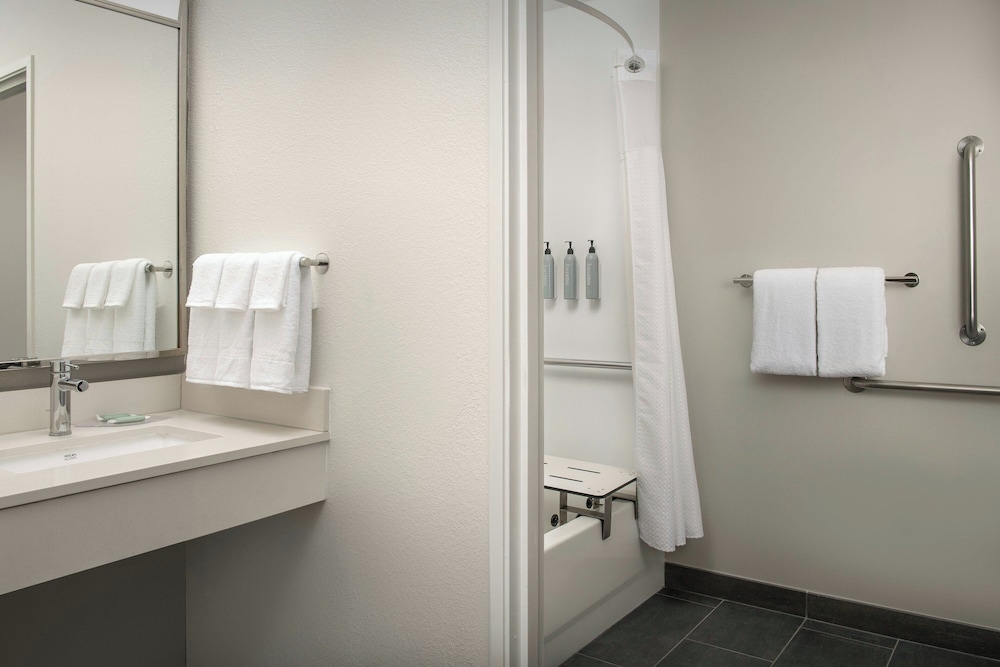 Courtyard by Marriott Dayton Beavercreek - photo 24