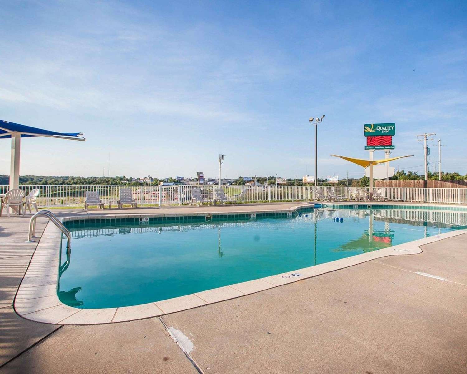 Quality Inn Lake of the Ozarks - photo 29