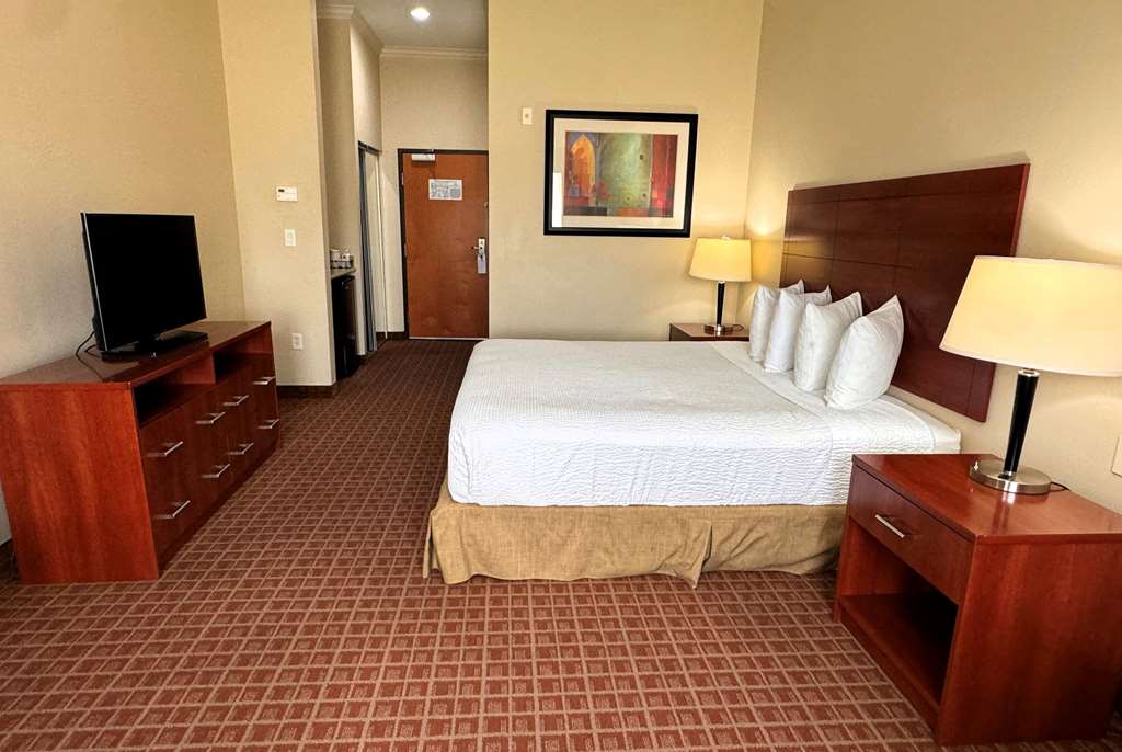 Ramada by Wyndham College Station - photo 31