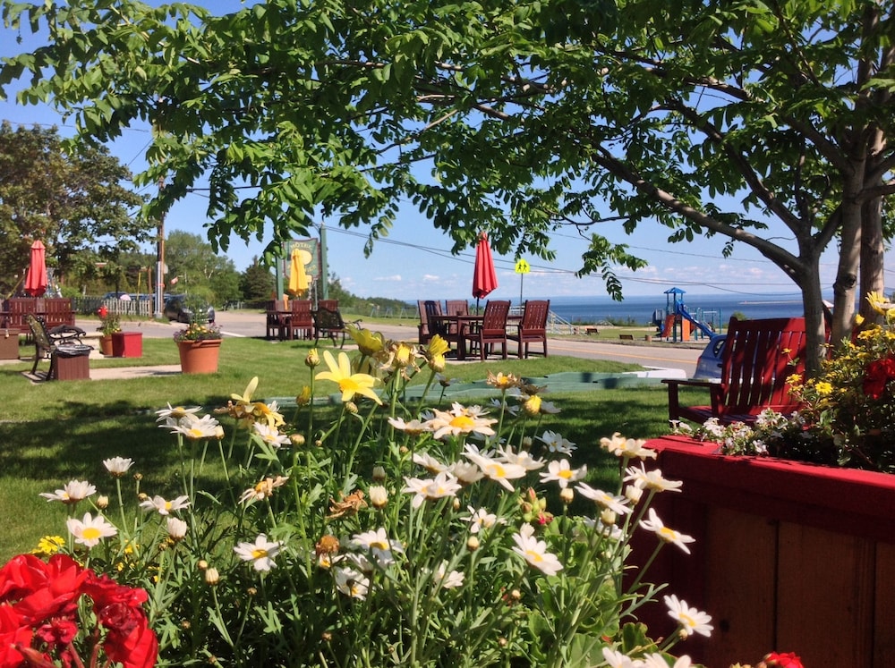 Hotel Le Pionnier in La Malbaie, Canada