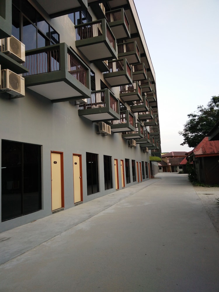 Malibest Resort — Kuah — photo 5