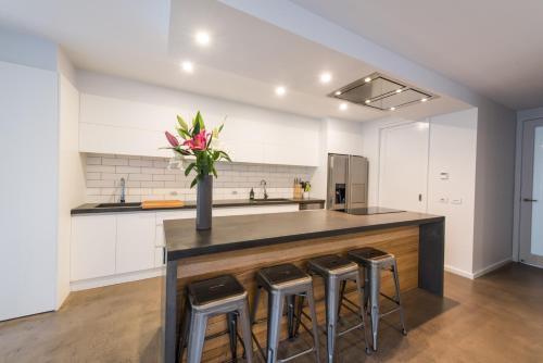 The Bright House — 4-Star Luxury Hotel in Bendigo, Australia
