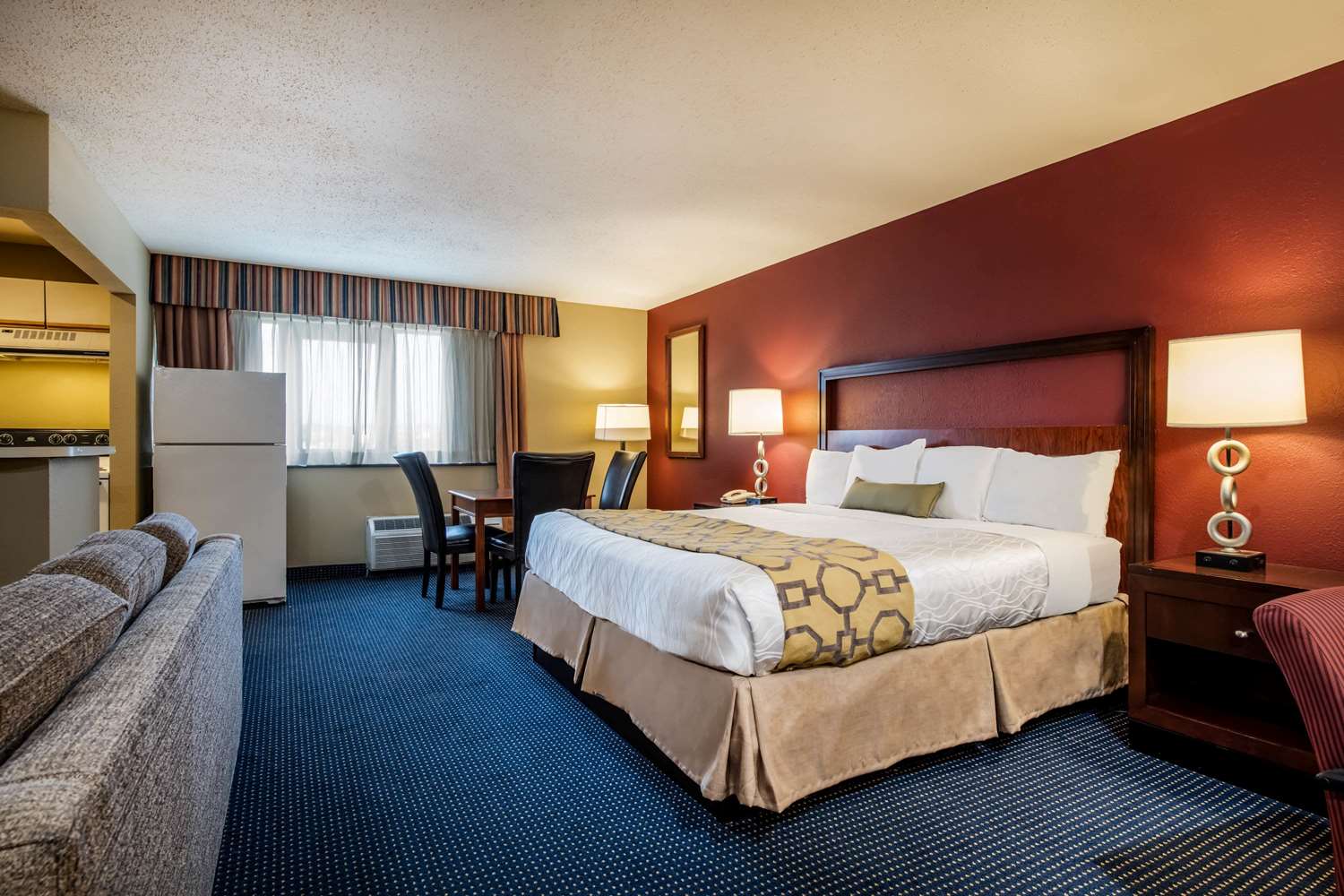 APM Inn and Suites - photo 6