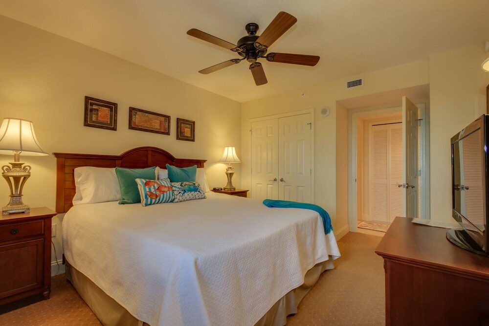 The Island 914 by RedAwning - photo 6