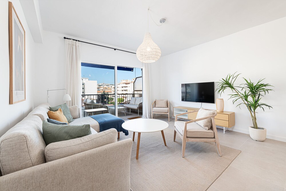 Solaga Ida — 4-Star Luxury Hotel in Rincon De La Victoria, Spain