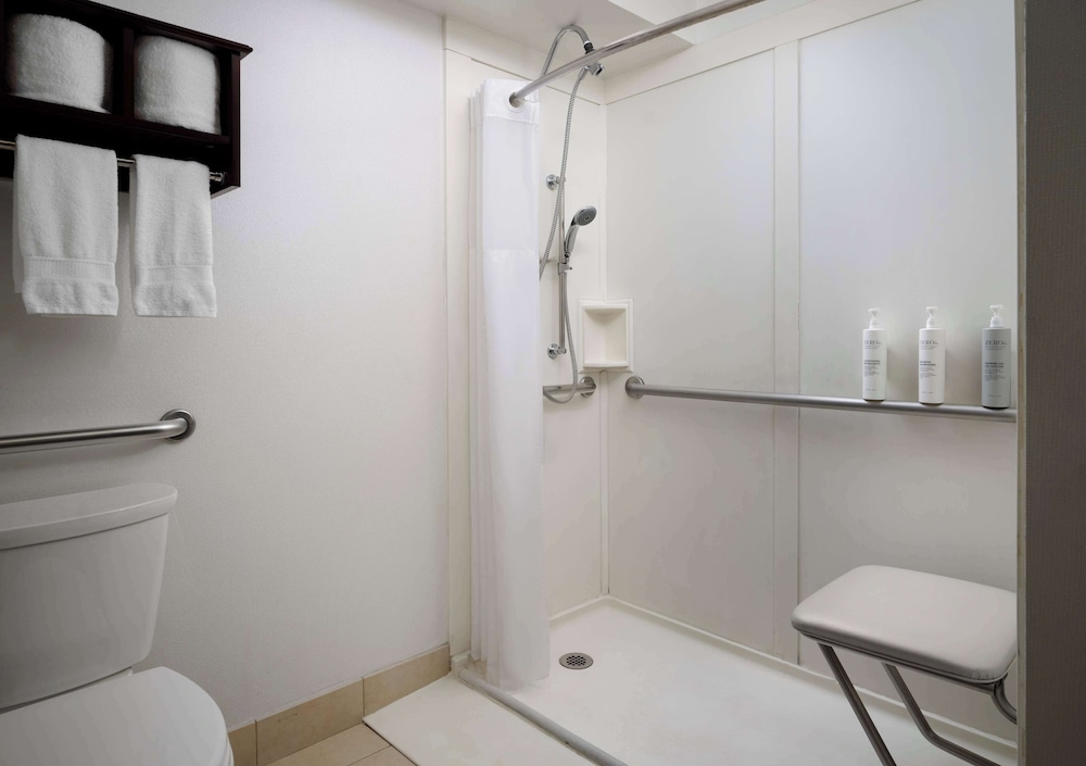 Hampton Inn Chicago Downtown Magnificent Mile - photo 22