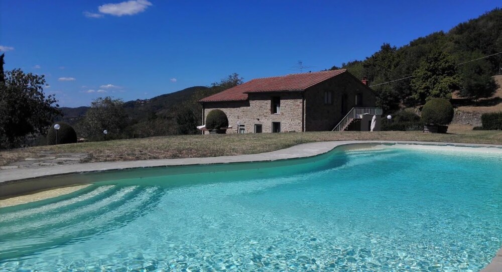 La Noce di Francesca — 4-Star Luxury Hotel in Londa, Italy