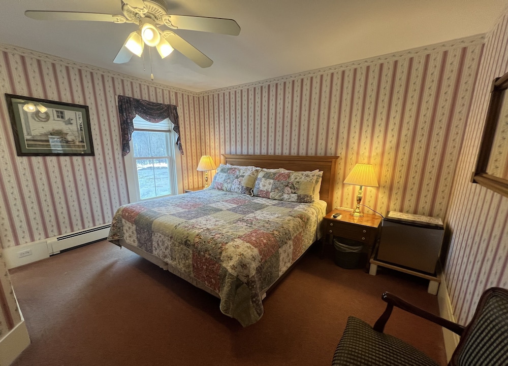 Echo Lake Inn - photo 22