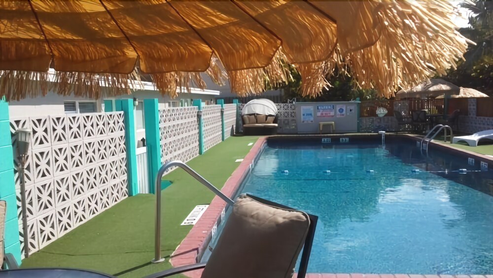 South Beach Inn Beach Motel - photo 43