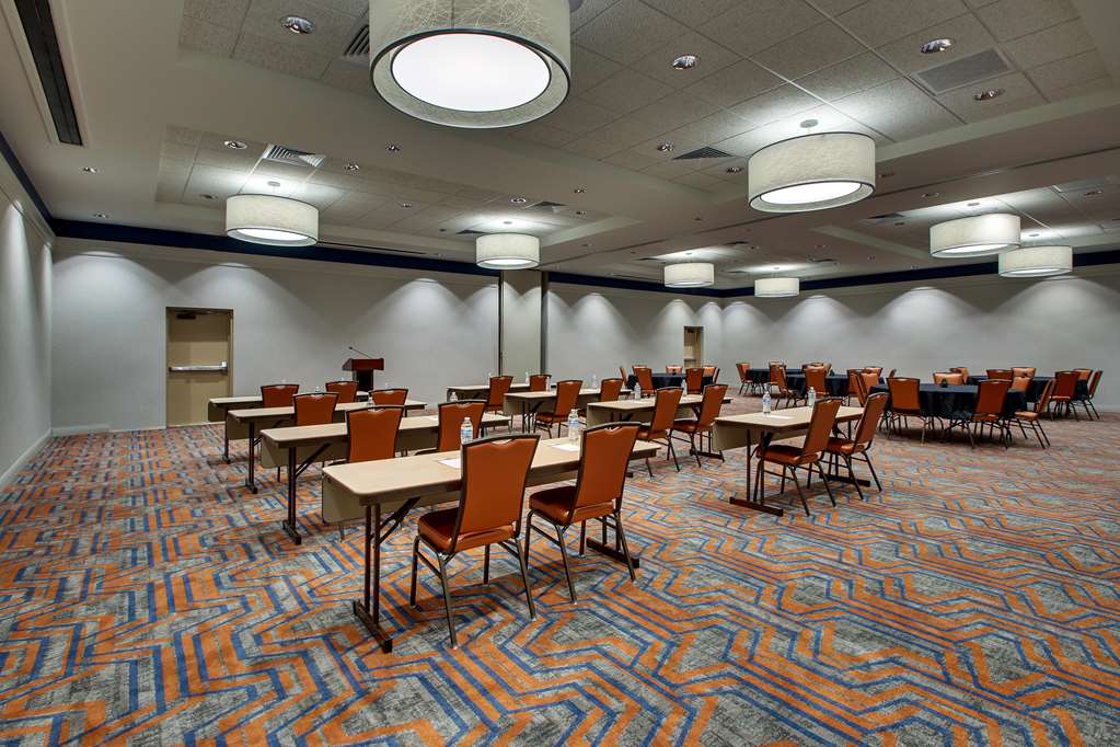 Drury Inn & Suites Iowa City Coralville - photo 56