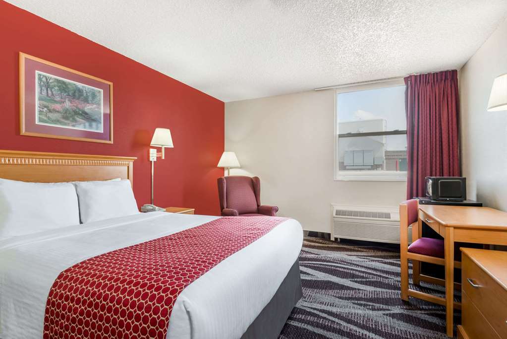 Days Inn by Wyndham Gillette - photo 10