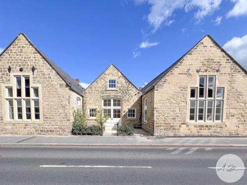 Exceptional Holiday Home 5 with Hot Tub Pickering — 4-Star Luxury Hotel in Pickering, United Kingdom