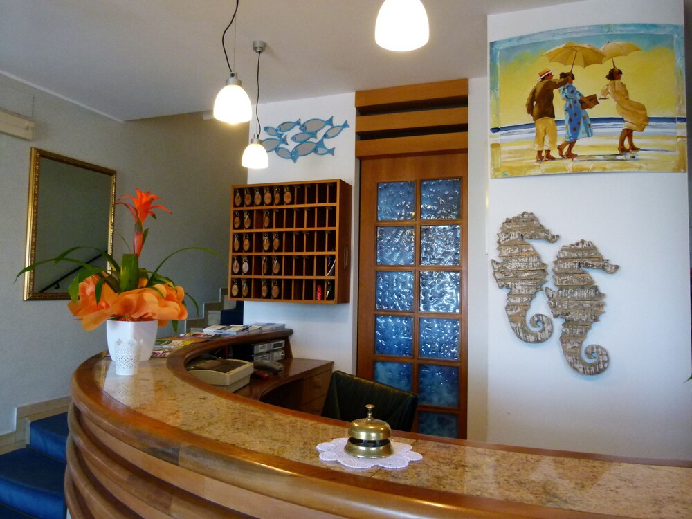 Hotel Paradise — hotel in Fano
