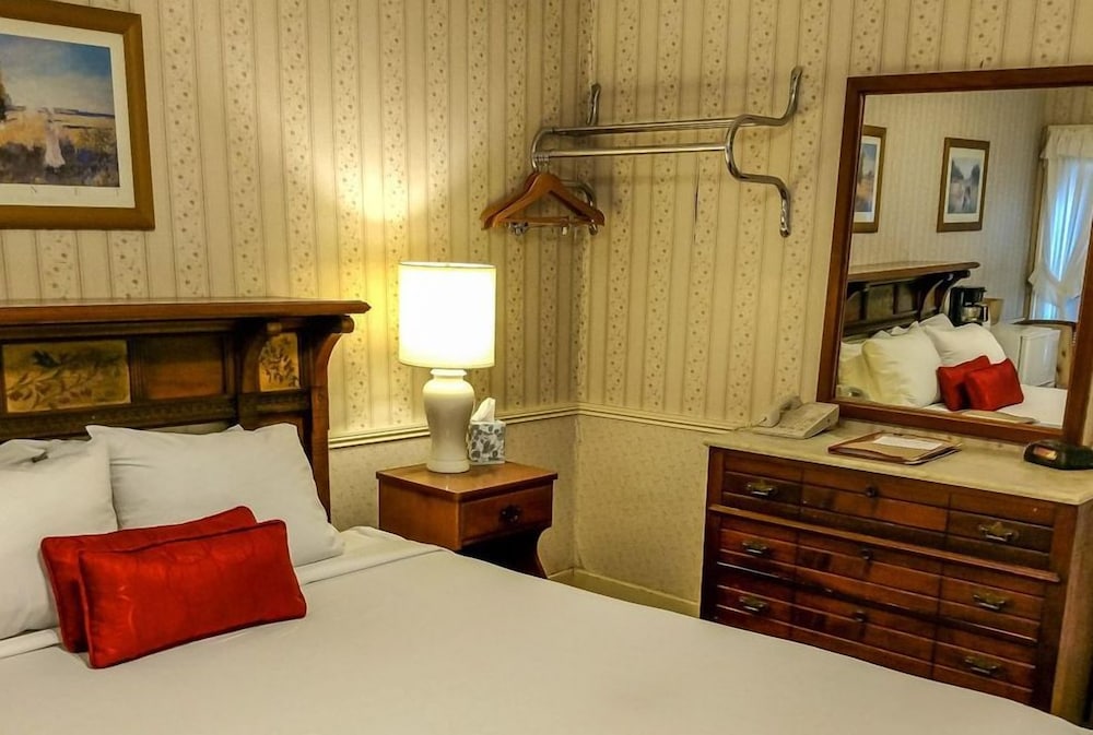 Thayers Inn - photo 17