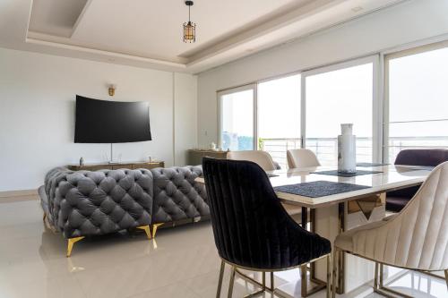 Chambres meublées Avenue Cheikh Anta Diop — 4-Star Luxury Hotel in Dakar, Senegal