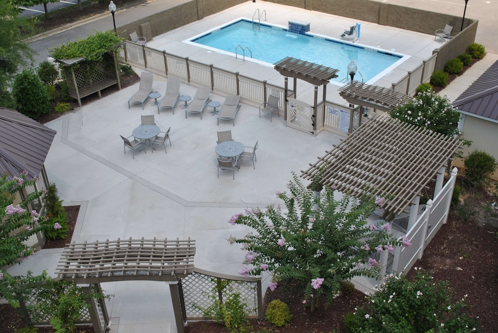 Doubletree by Hilton Hotel Fayetteville in Fayetteville, United States