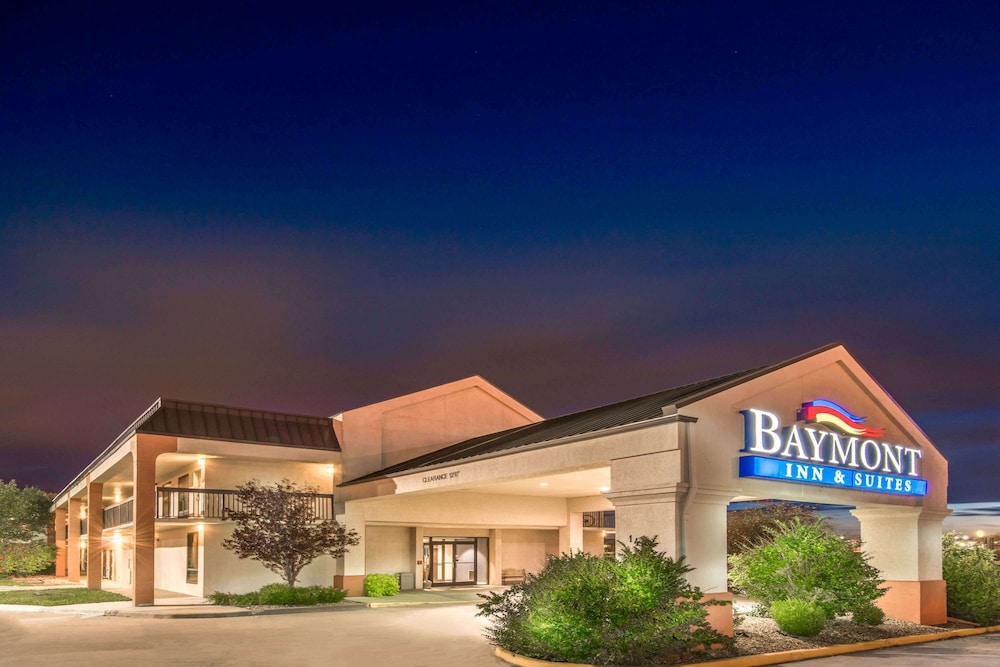 Baymont by Wyndham Topeka - photo 18