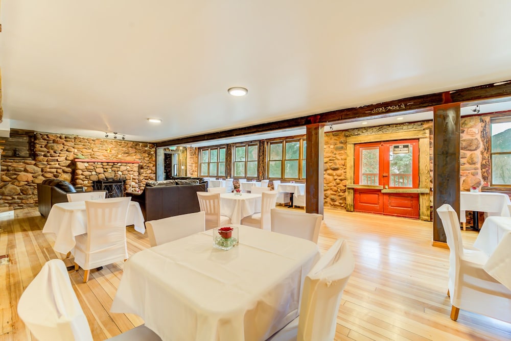 The Green Mountain Falls Lodge - photo 54