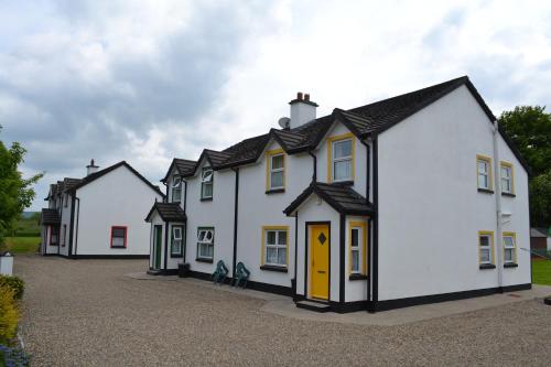 Riverbank Cottages - last minute hotel in Unknown City