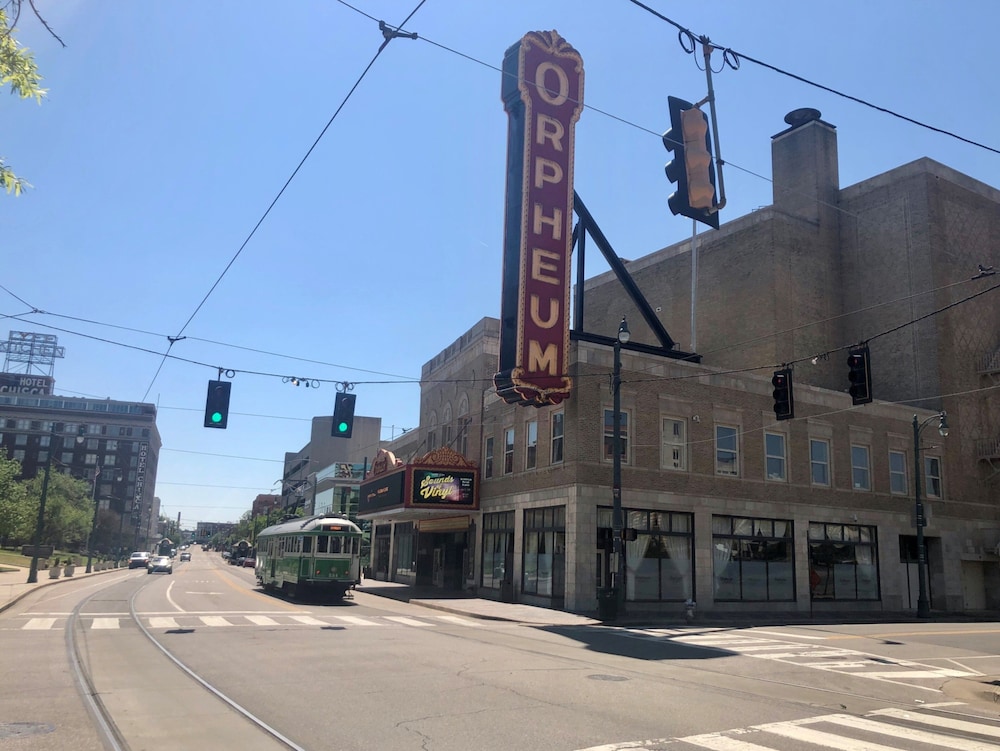Hotel Indigo Memphis Downtown by IHG - photo 60