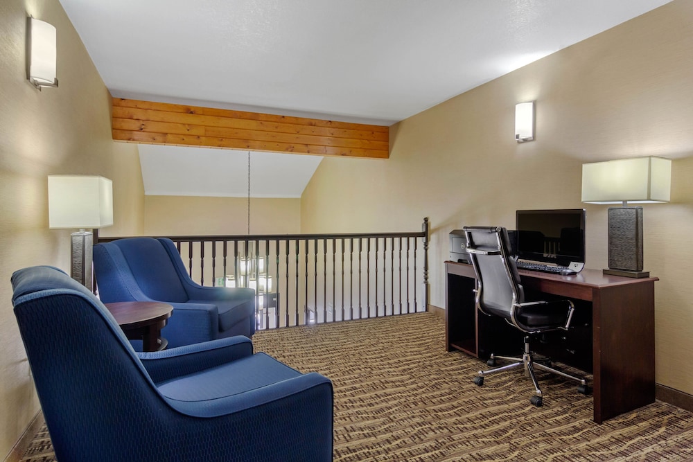 Comfort Inn & Suites Greeley - photo 46