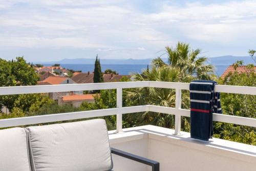 Holiday in Bol green — 4-Star Luxury Hotel in Bol, Croatia