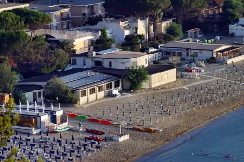 Il Gabbiano — hotel in Staletti
