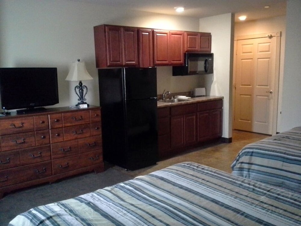Gamble Farm Inn And Suites — Jersey Shore