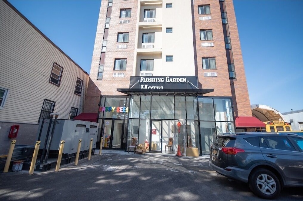 Flushing Garden Hotel - photo 22