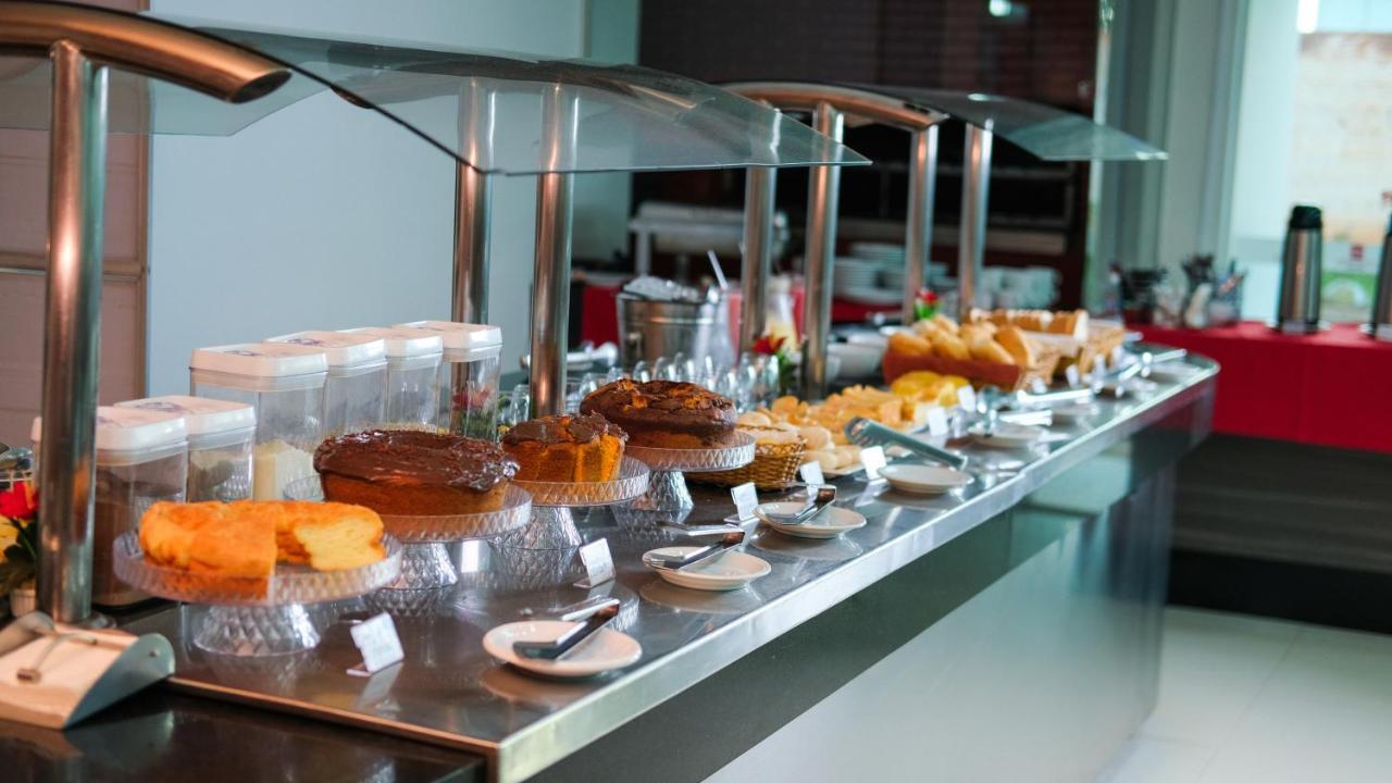 Genova Palace Hotel — Imperatriz