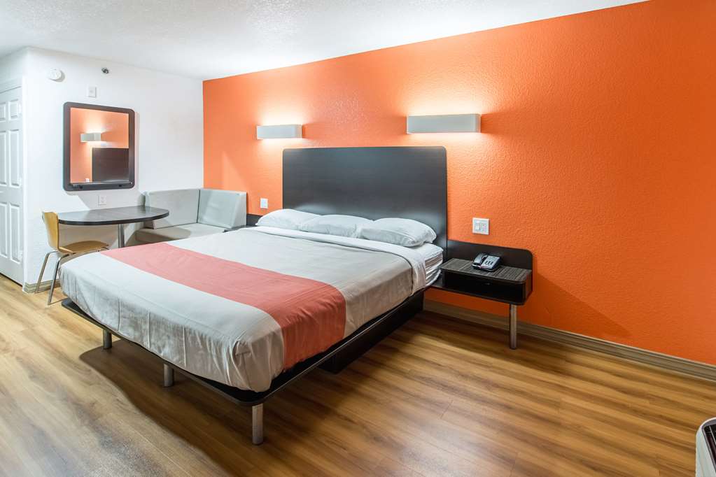 Motel6 Hutchins TX - photo 10