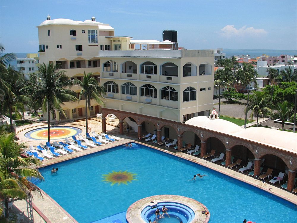 Costa Sol — 4-Star Luxury Hotel in Boca Del Rio, Mexico