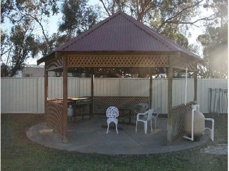 A Room For U - carbon neutral hotel in Echuca