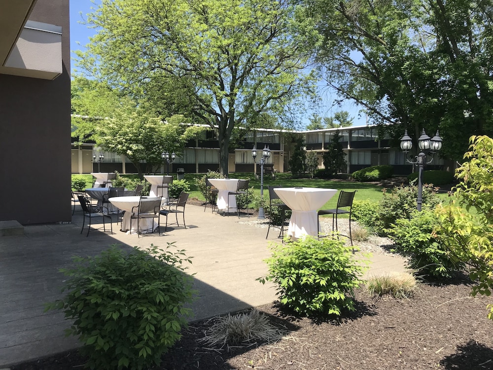 SureStay Plus Hotel by Best Western Lehigh Valley - photo 38