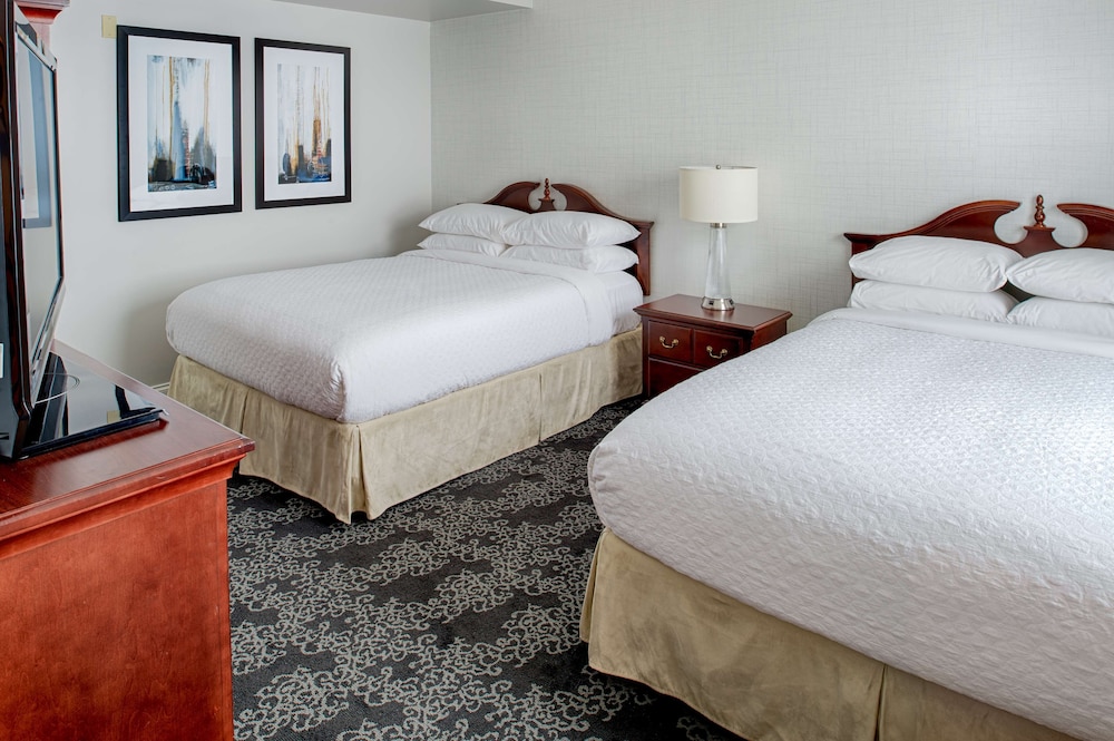 Embassy Suites by Hilton Portland Downtown - photo 17