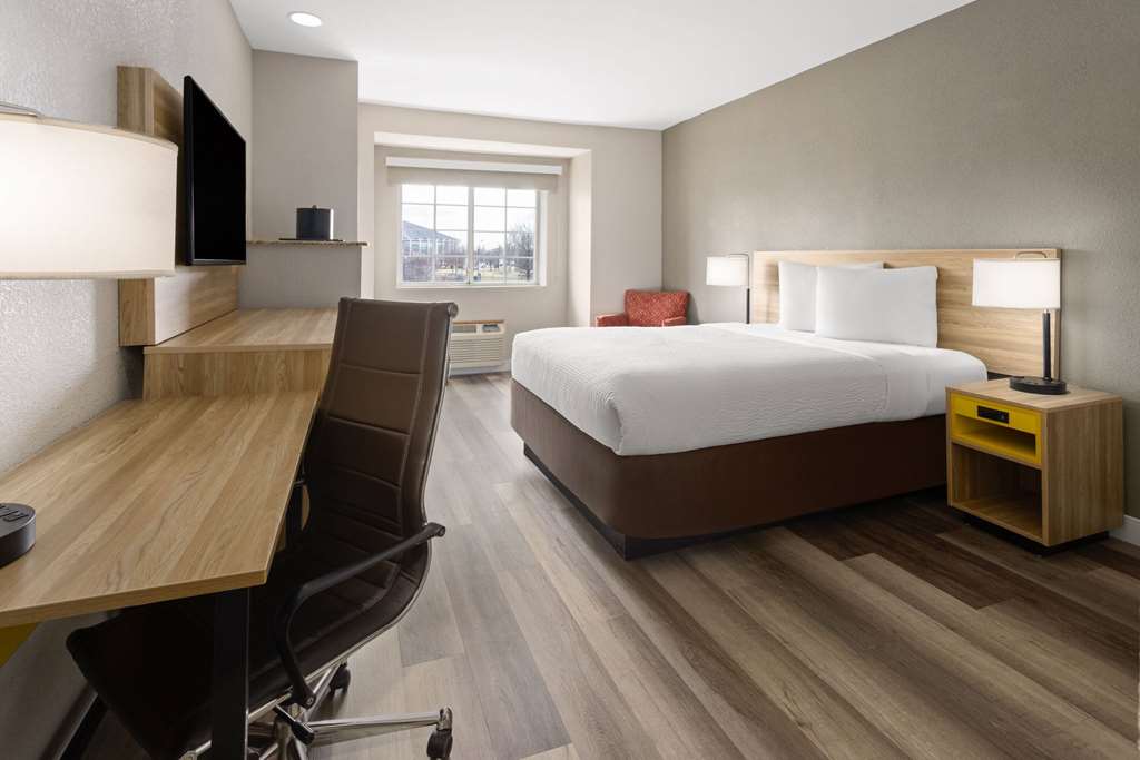 Days Inn by Wyndham Jackson Downtown - photo 17