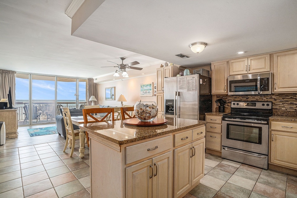 0304 Waters Edge Resort 1 Bedroom Condo by RedAwning - photo 4