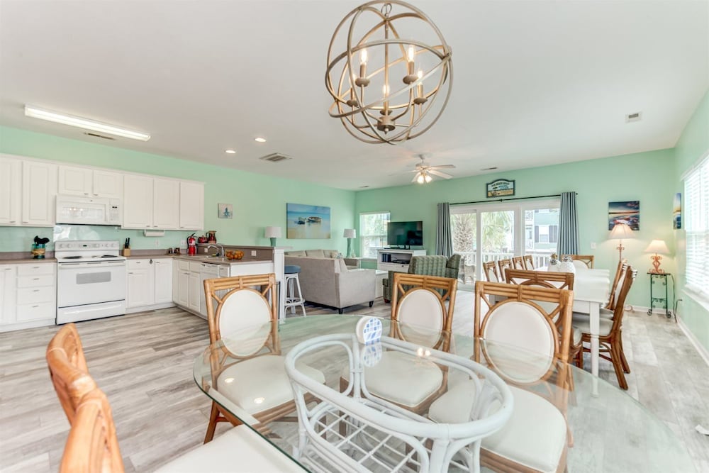 An Amazing Surfside Beach Escape - photo 69