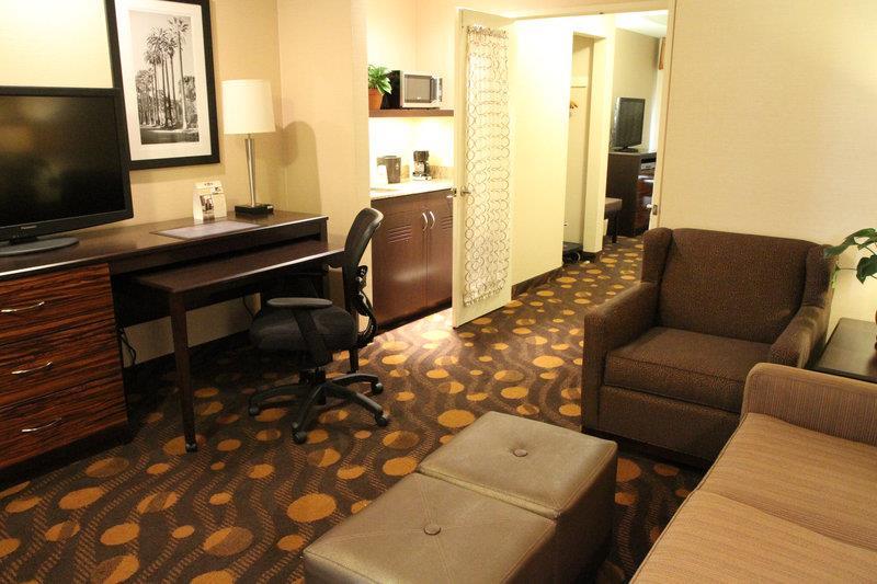 Best Western Plus Suites Hotel Coronado Island - photo 20